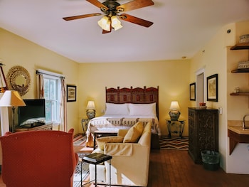 The Crownpoint Suite