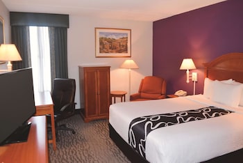 Room, 1 Queen Bed, Accessible, Bathtub