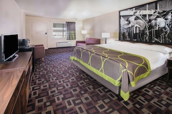 Standard Room, 1 King Bed