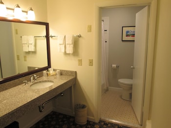 Standard Room, Multiple Beds, Annex Motel Building