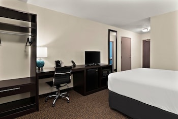 Standard Room, 1 Queen Bed, Non Smoking