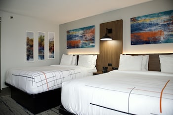 Deluxe Room, 2 Queen Beds, Non Smoking