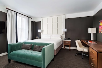 Studio Suite, 1 King Bed (Cozy)