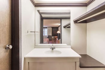 Standard Room, 2 Queen Beds