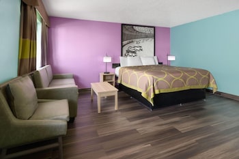Suite, 1 King Bed, Microwave