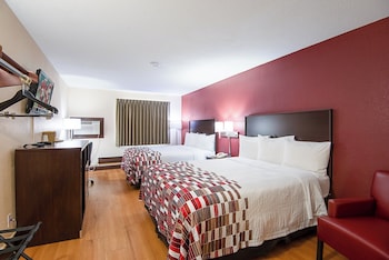 Deluxe Room, 2 Queen Beds (Smoke Free)