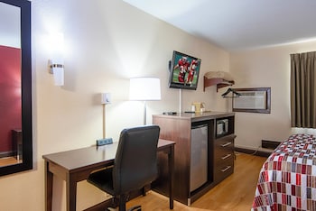 Deluxe Room, 1 King Bed (Smoke Free)