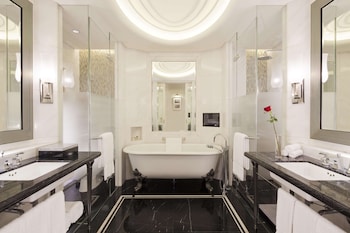 Fairmont Gold, 2 Twin Beds, Non Smoking, Executive Level