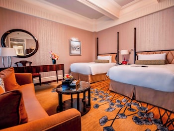 Fairmont Twin