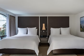 Grand Premier Room two Queen beds