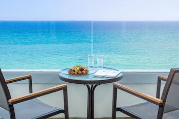 Family Room, Sea View