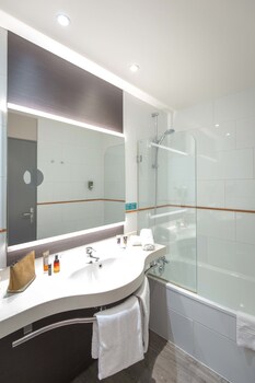Apartment, 1 Double Bed with Sofa bed, Balcony, Garden View