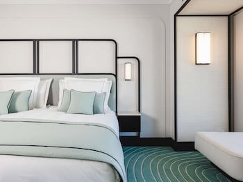 Junior Suite, City View