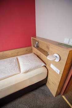 Economy Room, 1 Twin Bed