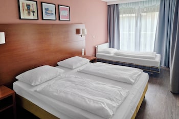 Standard Room, 3 Twin Beds