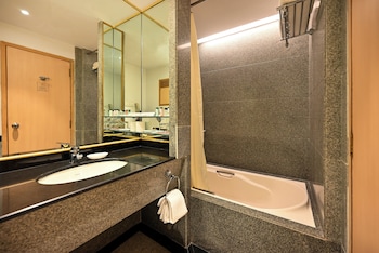 Suite, 1 King Bed, Sea View