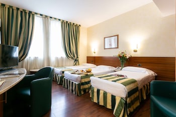 Standard Room, 1 King Bed (with Extra Bed)