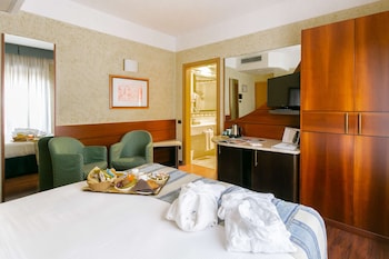 Deluxe Room, 1 King Bed