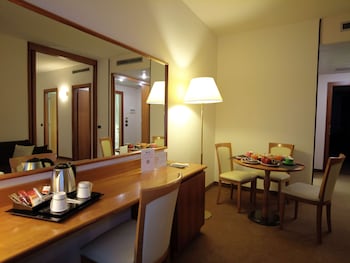 Suite, 1 King Bed