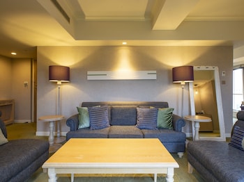Executive King Suite with Castle View Non Smoking