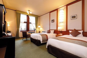 Deluxe Comfort Corner Room, Non Smoking (Main Building)
