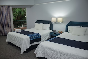 Standard Room, 2 Queen Beds