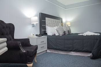 Superior Room, 1 King Bed