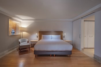 Suite, 1 Bedroom, Balcony
