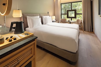Double or Twin Room, City View (Cool)