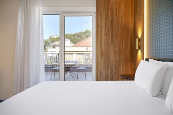 Single Room, Terrace