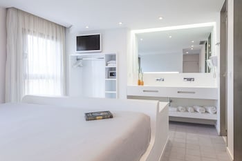 Junior Suite (2 Adults)