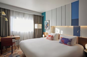 Premium Room, 1 King Bed
