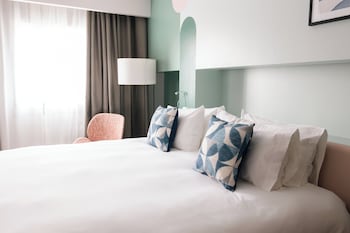 Standard Room, 1 Queen Bed