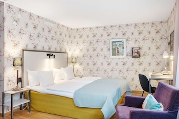 Family Room, Multiple Beds, Non Smoking