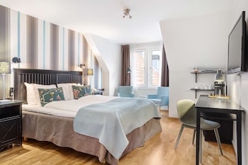 Business Room, 1 Queen Bed, Non Smoking