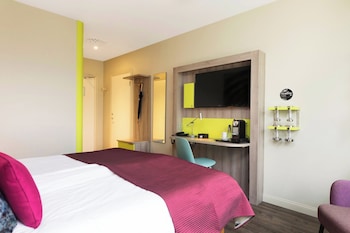 Classic Queen Room