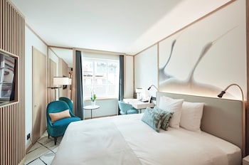 Family Room, 2 Bedrooms (City)