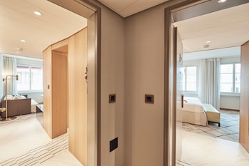 Family Suite, 2 Double Beds (City)