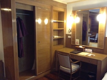 Junior Suite, 1 King Bed