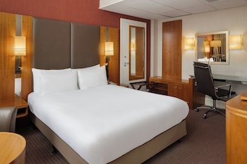 Premium Room, 1 Queen Bed (Top Floor)