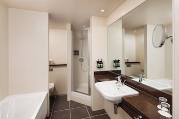 Junior Suite, 1 Queen Bed (Living Area)