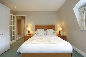 Spacious Double Room (Main House)