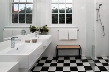 Manor Twin Room