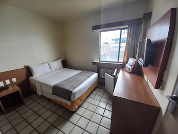 Standard Double Room, 1 Queen Bed