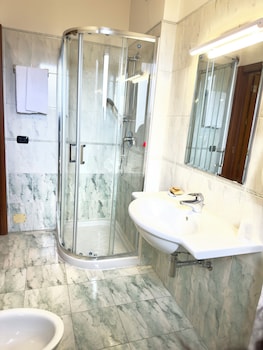 Twin Room, 2 Twin Beds