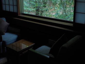 Twin Room, Non Smoking (Forest Wing)