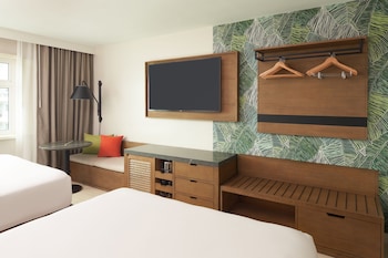 Deluxe Room, 2 Queen Beds