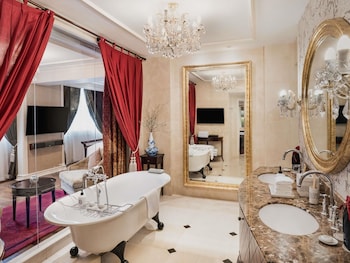 Club Suite, 1 King Bed