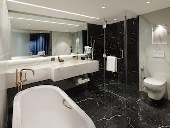 Executive Suite, Ocean View, 1 King Bed, Club Lounge Access