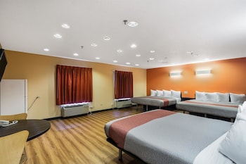 Standard Suite, Multiple Beds, Non Smoking